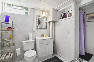2441 Stocker Ave, Youngstown, OH 44505 - Photo 21