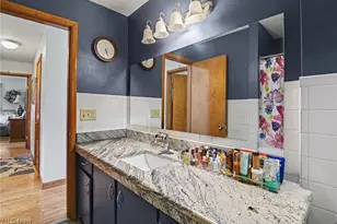 2441 Stocker Ave, Youngstown, OH 44505 - Photo 17