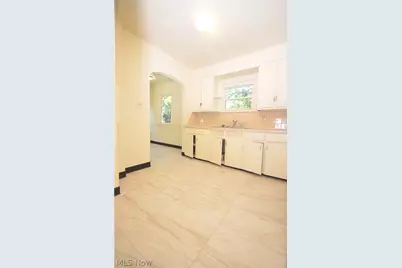 928 Delia Avenue, Akron, OH 44320 - Photo 15
