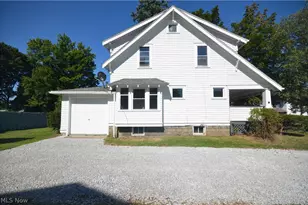 928 Delia Ave, Akron, OH 44320 - Photo 3