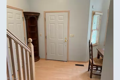 581 Thornberry Lane, Brunswick, OH 44212 - Photo 7