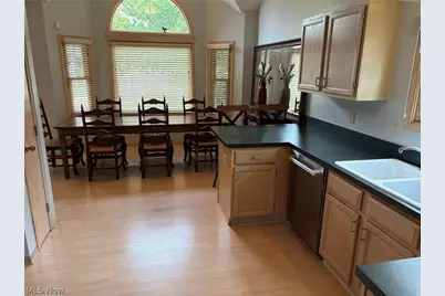 581 Thornberry Lane, Brunswick, OH 44212 - Photo 11