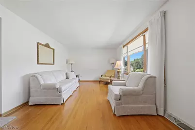 3304 Beverly Avenue NE, Canton, OH 44714 - Photo 3