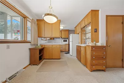 3304 Beverly Avenue NE, Canton, OH 44714 - Photo 11