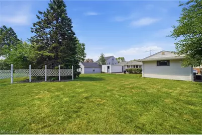 3304 Beverly Avenue NE, Canton, OH 44714 - Photo 37