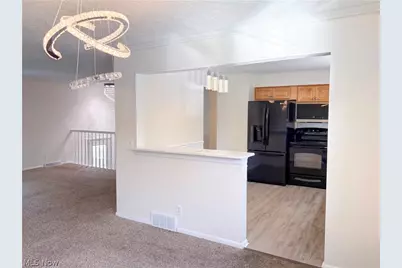 6727 Amsel Avenue NE, Canton, OH 44721 - Photo 9
