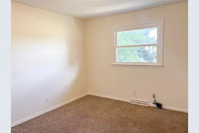 6727 Amsel Avenue NE, Canton, OH 44721 - Photo 19
