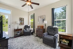 568 Hyannis Port Cir, Avon Lake, OH 44012 - Photo 23
