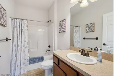 568 Hyannis Port Circle, Avon Lake, OH 44012 - Photo 21