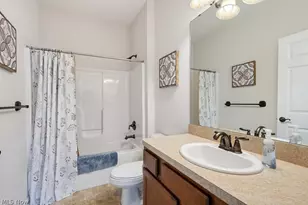 568 Hyannis Port Cir, Avon Lake, OH 44012 - Photo 21