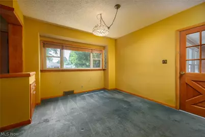 2035 Thornhill Drive, Akron, OH 44313 - Photo 9