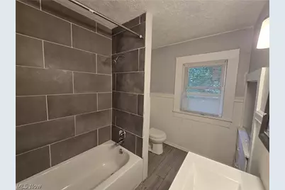 1412 Woodland Avenue NW, Canton, OH 44703 - Photo 5