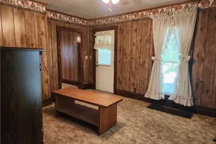 743 Pine St, Coshocton, OH 43812 - Photo 9