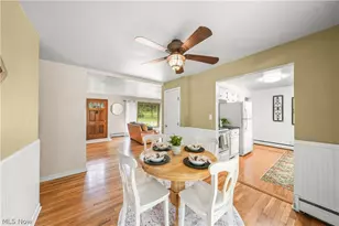 8860 Crackel Rd, Chagrin Falls, OH 44023 - Photo 9