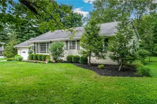 8860 Crackel Rd, Chagrin Falls, OH 44023 - Photo 29