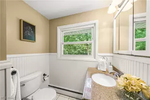 8860 Crackel Rd, Chagrin Falls, OH 44023 - Photo 19