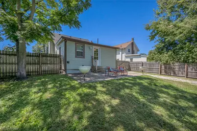 1007 Lake Avenue, Elyria, OH 44035 - Photo 41