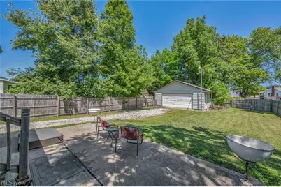 1007 Lake Avenue, Elyria, OH 44035 - Photo 43