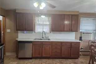 495 Maple St, Duncan Falls, OH 43734 - Photo 3