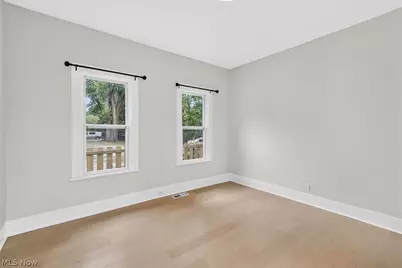 3925 Bridge Avenue, Loveland, OH 44113 - Photo 13