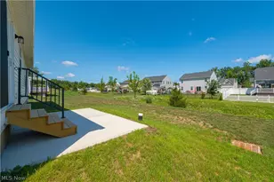 129 Eagle Cir, Amherst, OH 44001 - Photo 37