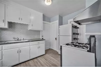 1606 Larchmont Avenue, Oakwood, OH 44107 - Photo 15