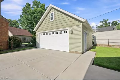 16208 Claire Avenue, Loveland, OH 44111 - Photo 41