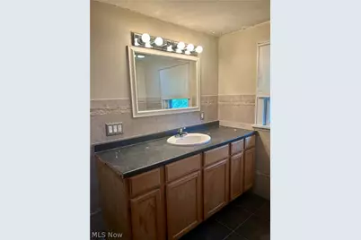 1498 Overlook Drive, Akron, OH 44314 - Photo 9