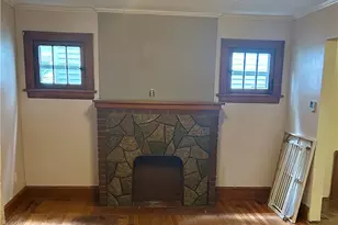 1498 Overlook Dr, Akron, OH 44314 - Photo 3