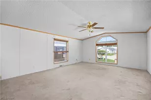 35157 Center Ridge Rd, North Ridgeville, OH 44039 - Photo 17