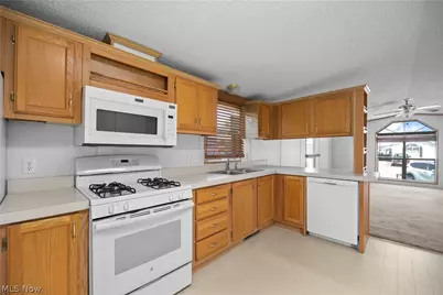 35157 Center Ridge Road #150, North Ridgeville, OH 44039 - Photo 13