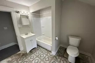 319 W 18th St, Lorain, OH 44052 - Photo 11