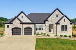 336 Arboretum Ct, Fairlawn, OH 44304 - Photo 1