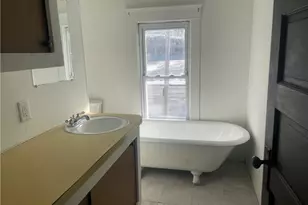 1433 Kenmore Blvd, Akron, OH 44314 - Photo 9