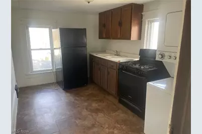 1433 Kenmore Boulevard, Akron, OH 44314 - Photo 3