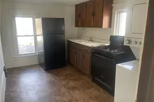 1433 Kenmore Blvd, Akron, OH 44314 - Photo 3