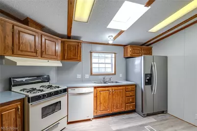 18592 Edwards Road #223, Doylestown, OH 44230 - Photo 9