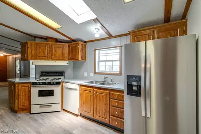 18592 Edwards Road #223, Doylestown, OH 44230 - Photo 11