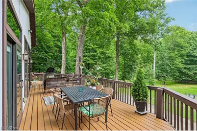 985 S Medina Line Road, Wadsworth, OH 44281 - Photo 39