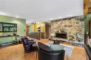 985 S Medina Line Rd, Wadsworth, OH 44281 - Photo 7