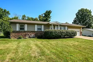 577 Catalina Dr, Akron, OH 44319 - Photo 5