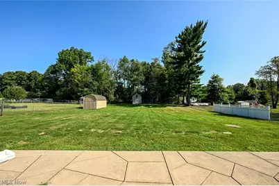577 Catalina Drive, Akron, OH 44319 - Photo 7