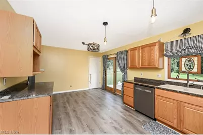 577 Catalina Drive, Akron, OH 44319 - Photo 23