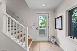 2011 Villa Carabelli Dr, Loveland, OH 44106 - Photo 9