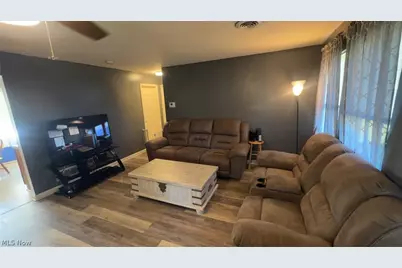 2358 Nesmith Lake Boulevard, Akron, OH 44314 - Photo 5