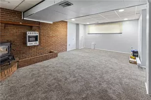 118 Arena Dr, Weirton, WV 26062 - Photo 21