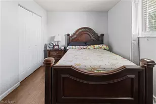 118 Arena Dr, Weirton, WV 26062 - Photo 11