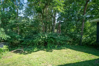 374 Woodlawn Reserve Road, Akron, OH 44305 - Photo 41