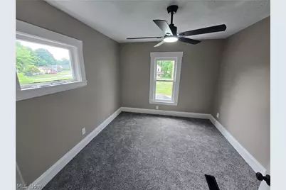 747 W River Road N, Elyria, OH 44035 - Photo 27