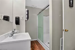 225 Mentor Ave, Painesville, OH 44077 - Photo 17